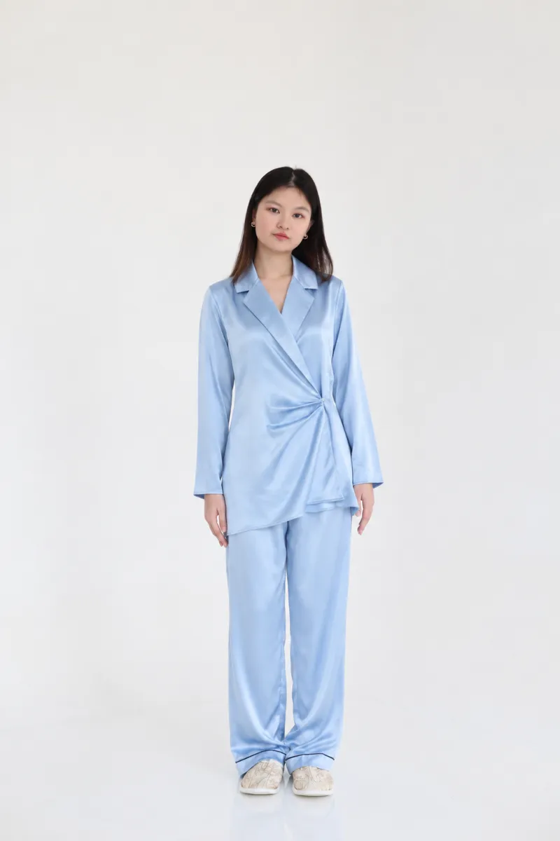 Amelie Robe